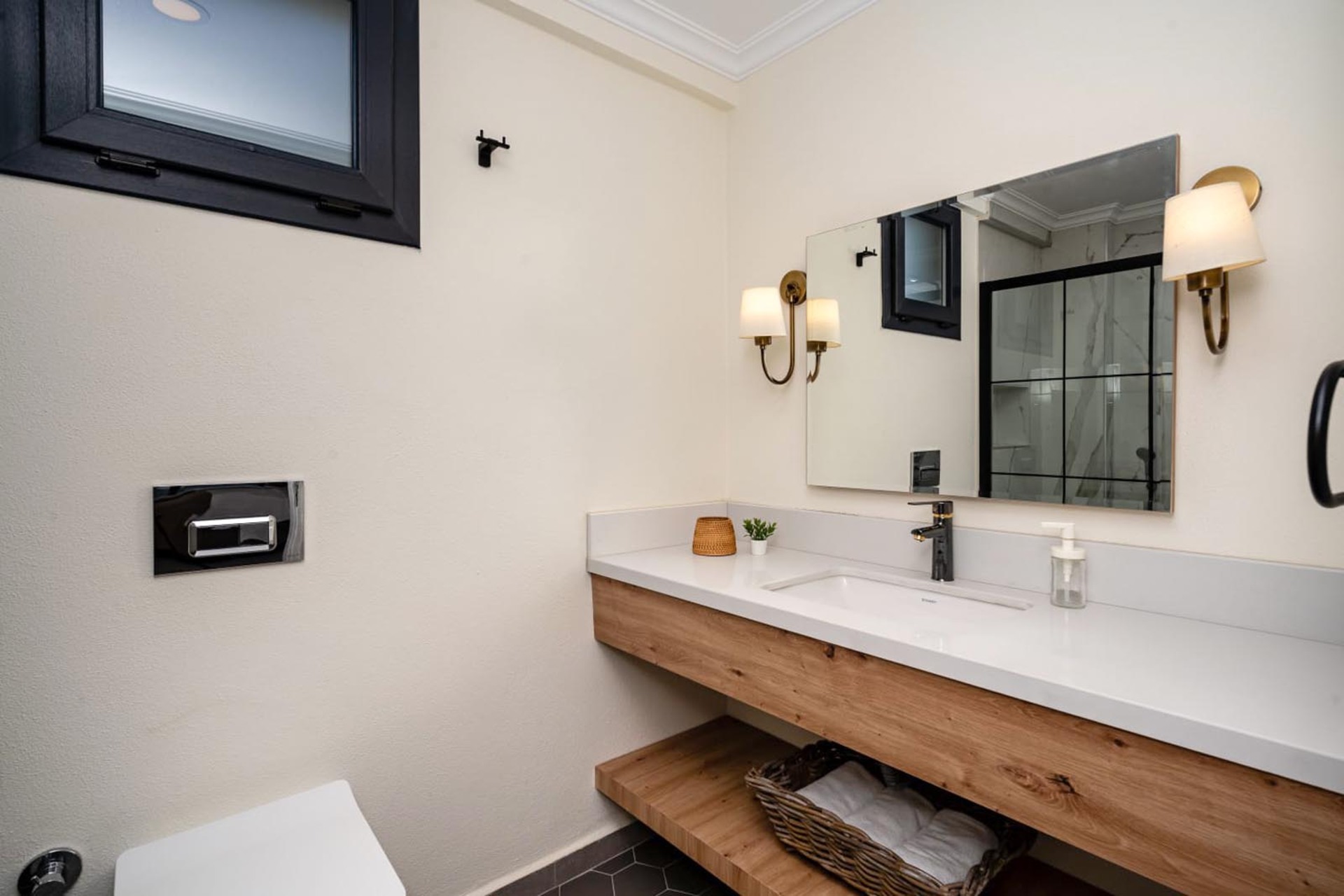 Your Private Escape for Endless Summer 1032
