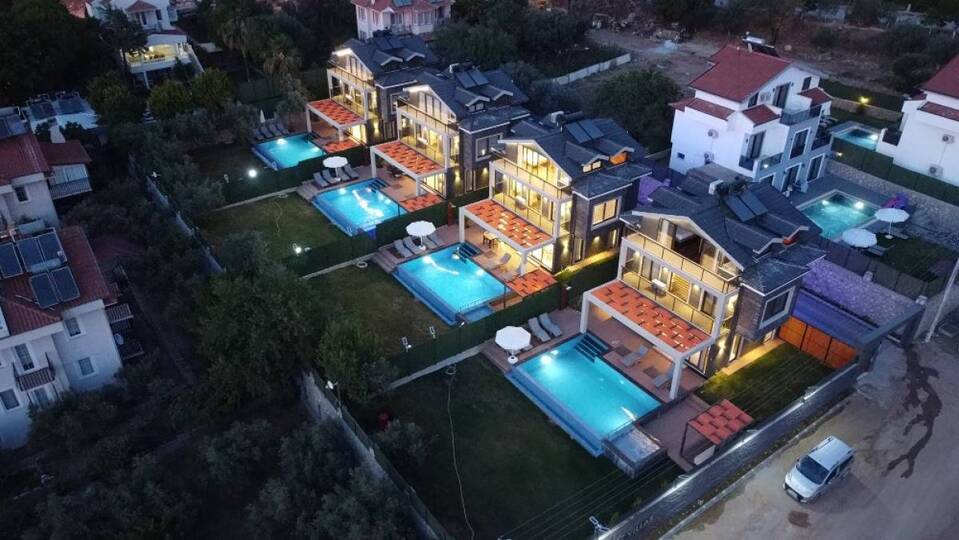 A Villa Made for Holiday Living 1034