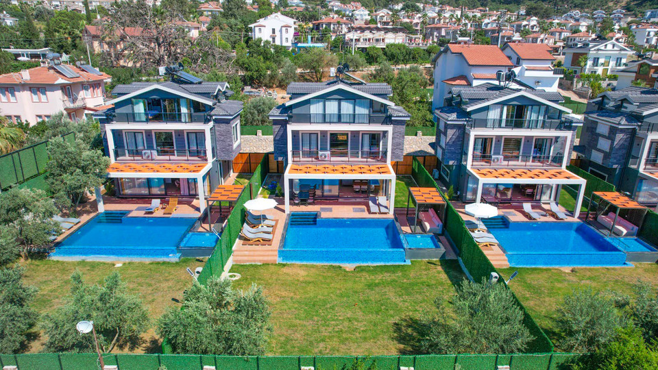 A Beautiful Home for Easy Escapes 1036