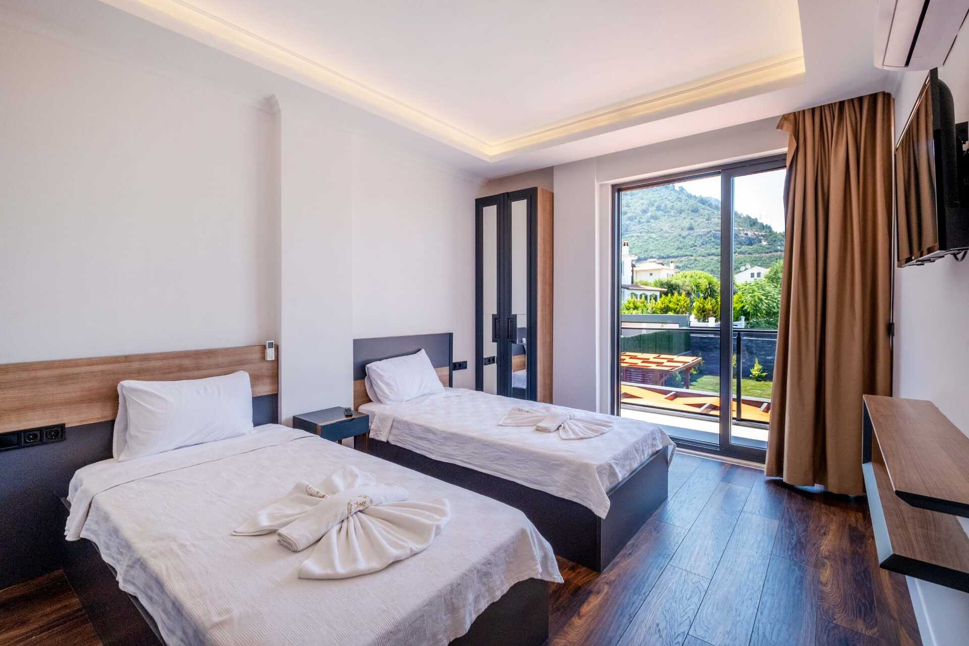 Your Retreat for Relaxed Holiday Living 1042