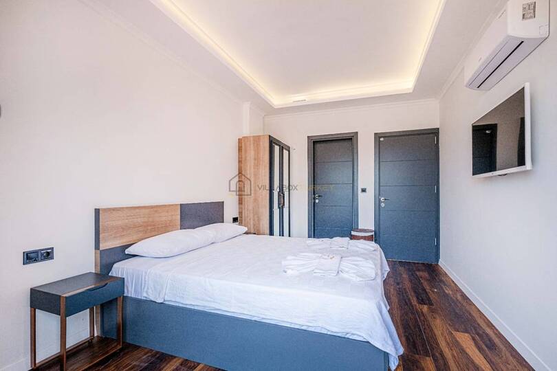 Your Retreat for Relaxed Holiday Living 1042