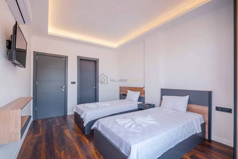 Your Retreat for Relaxed Holiday Living 1042