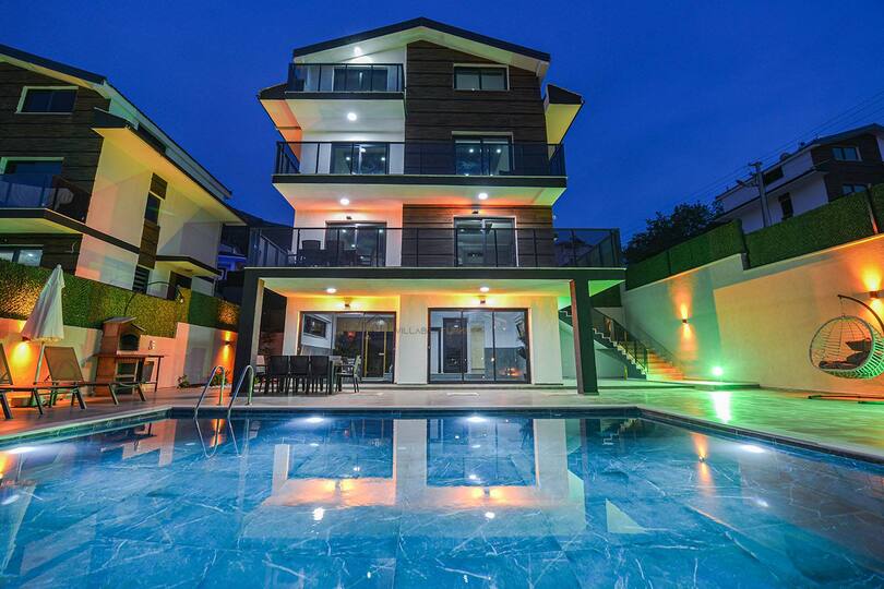 A Home Where Holiday Life Feels Easy 1043
