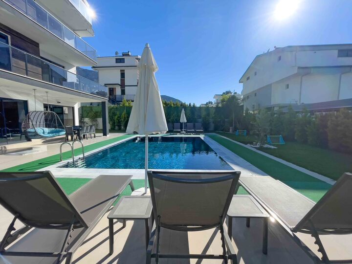 Your Own Place for Summer Escapes 1045