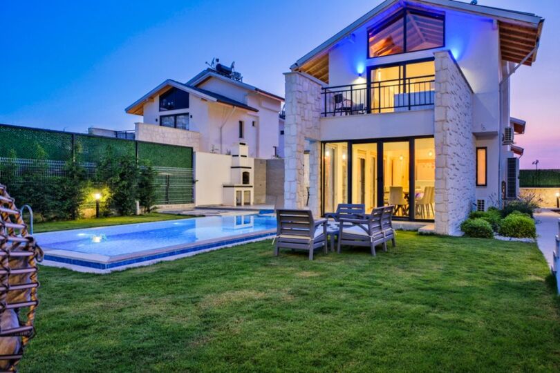 Your Villa for Slow, Easy Getaways 1049