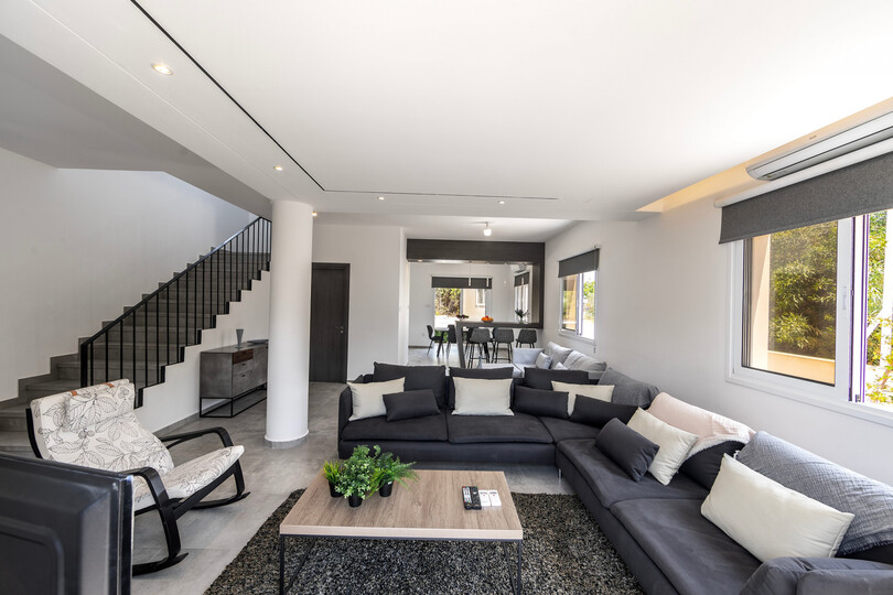 Elegant 3 Bed Villa in Ayia Napa Haven, 1394