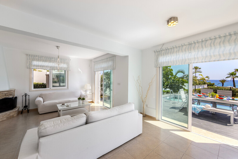 Tranquil Retreat: 3 Bedroom Villa in Protaras, 1721