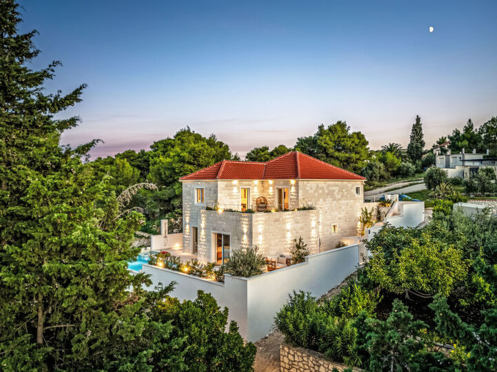 Luxury Retreat Stunning Sea view Villa 1065, Splitska, Croatia