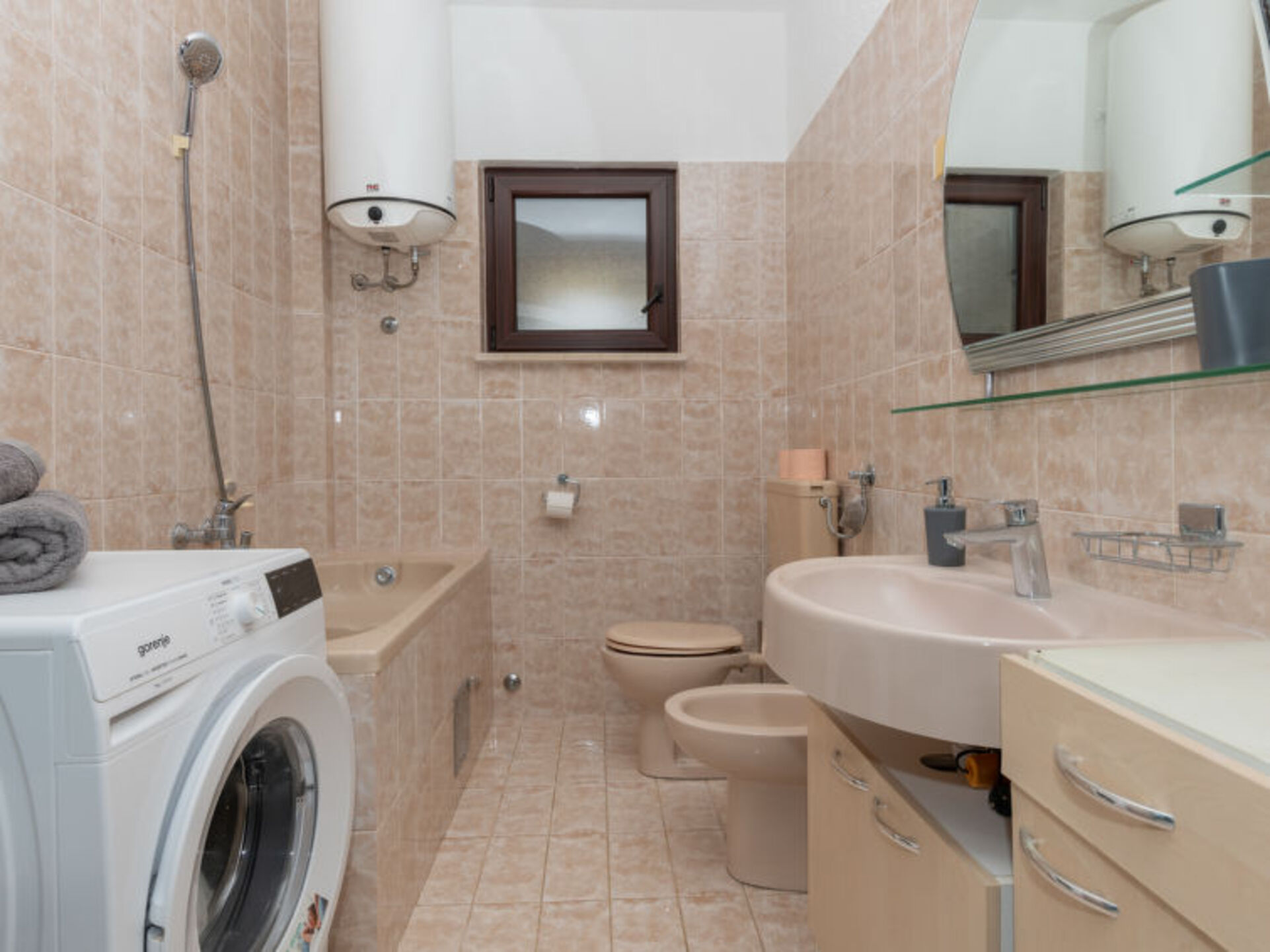 Bathroom / Wellness