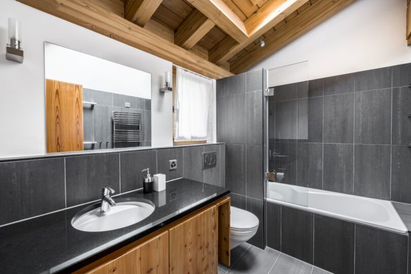 A Mountain Retreat of Elegance 1014
