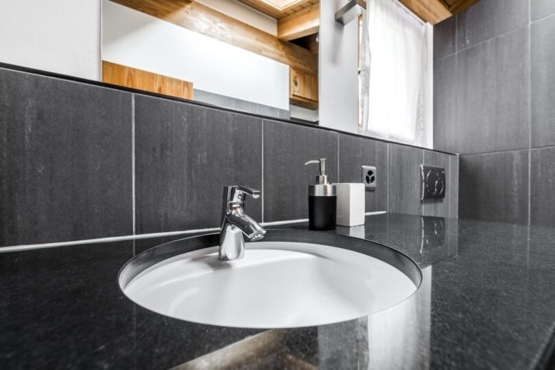 A Mountain Retreat of Elegance 1014