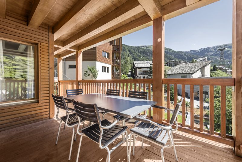 A Mountain View Retreat of Comfort 1016