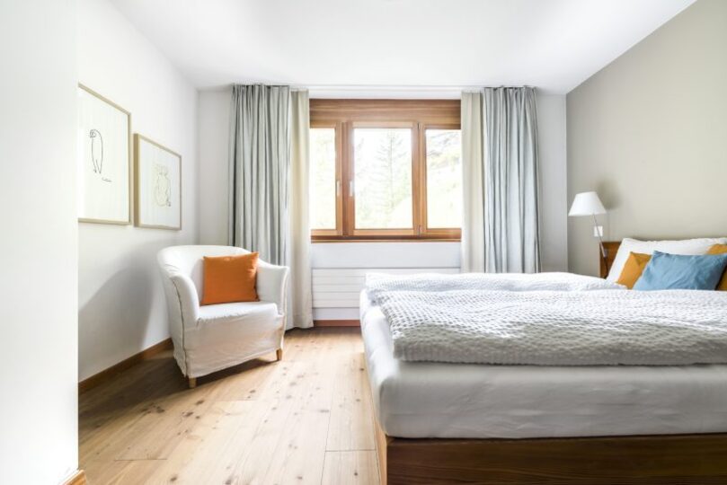 Elegant Alpine Escape with Breathtaking Views 1018