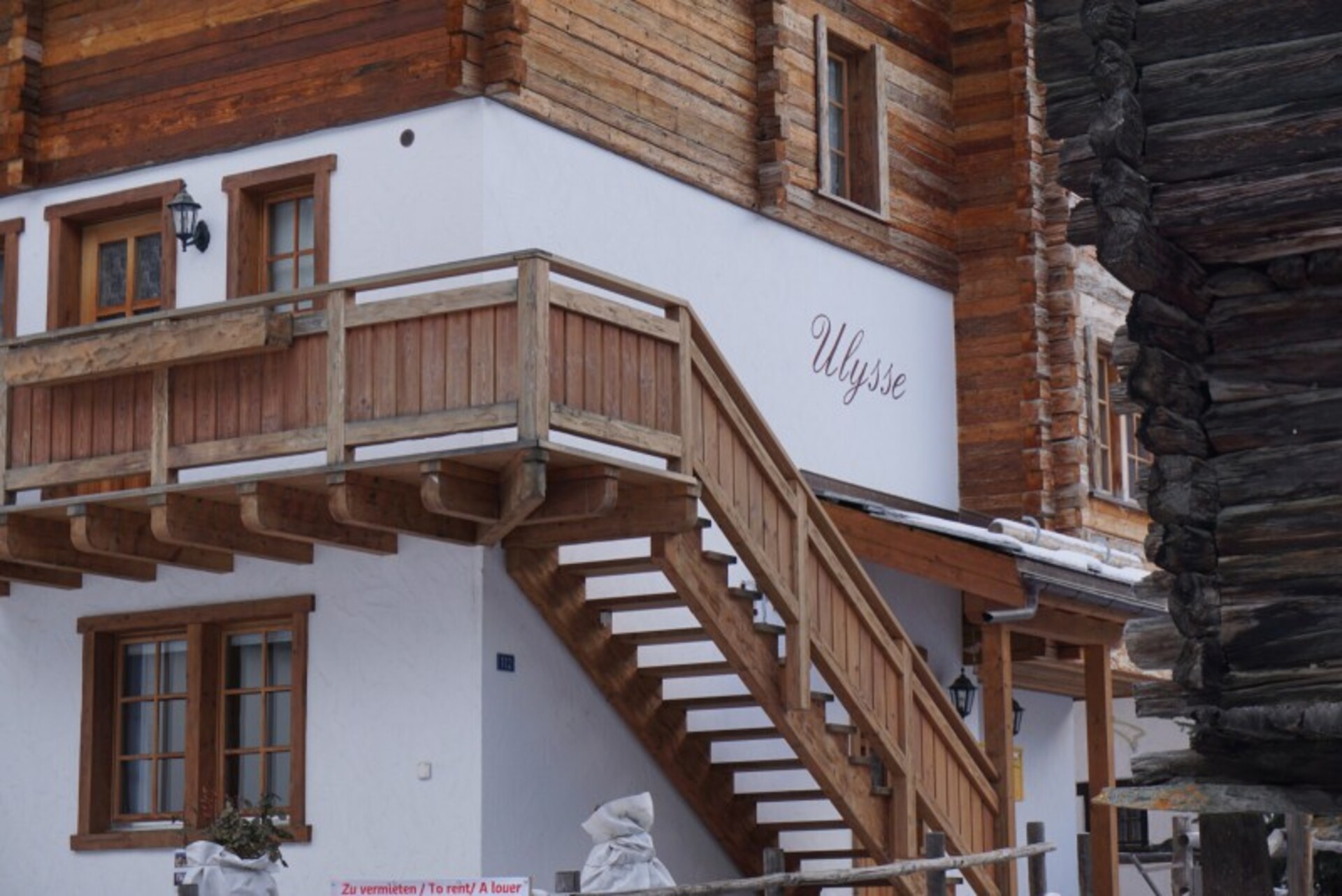 Cozy Alpine Retreat Beneath the Matterhorn 1021