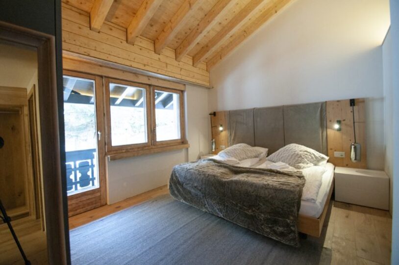 Alpine Elegance with Matterhorn Views, Valais Chalet 1022