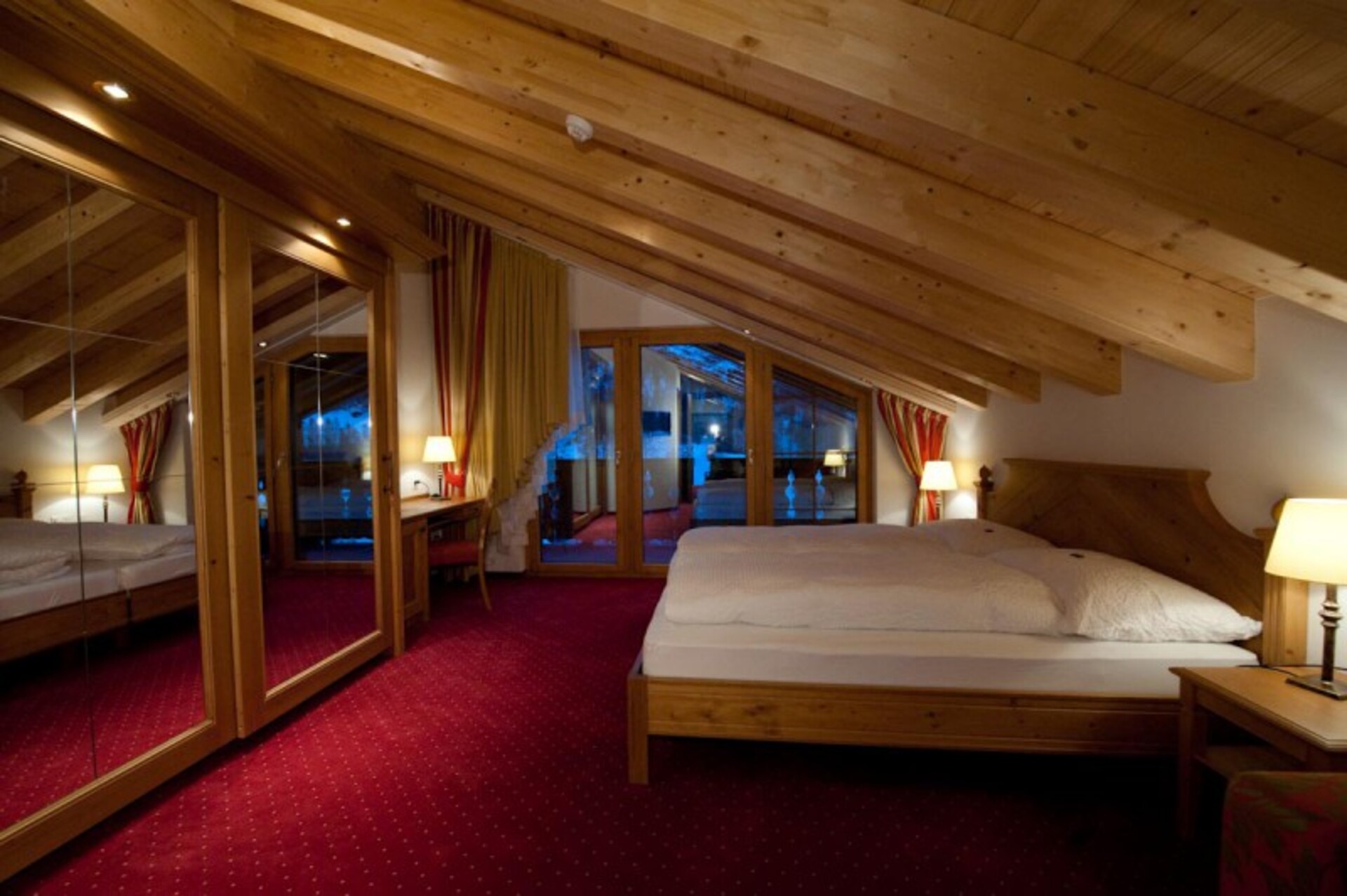 Comfort Meets Alpine Charm 1023