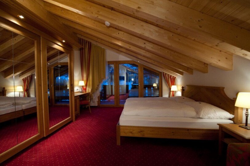 Comfort Meets Alpine Charm 1023