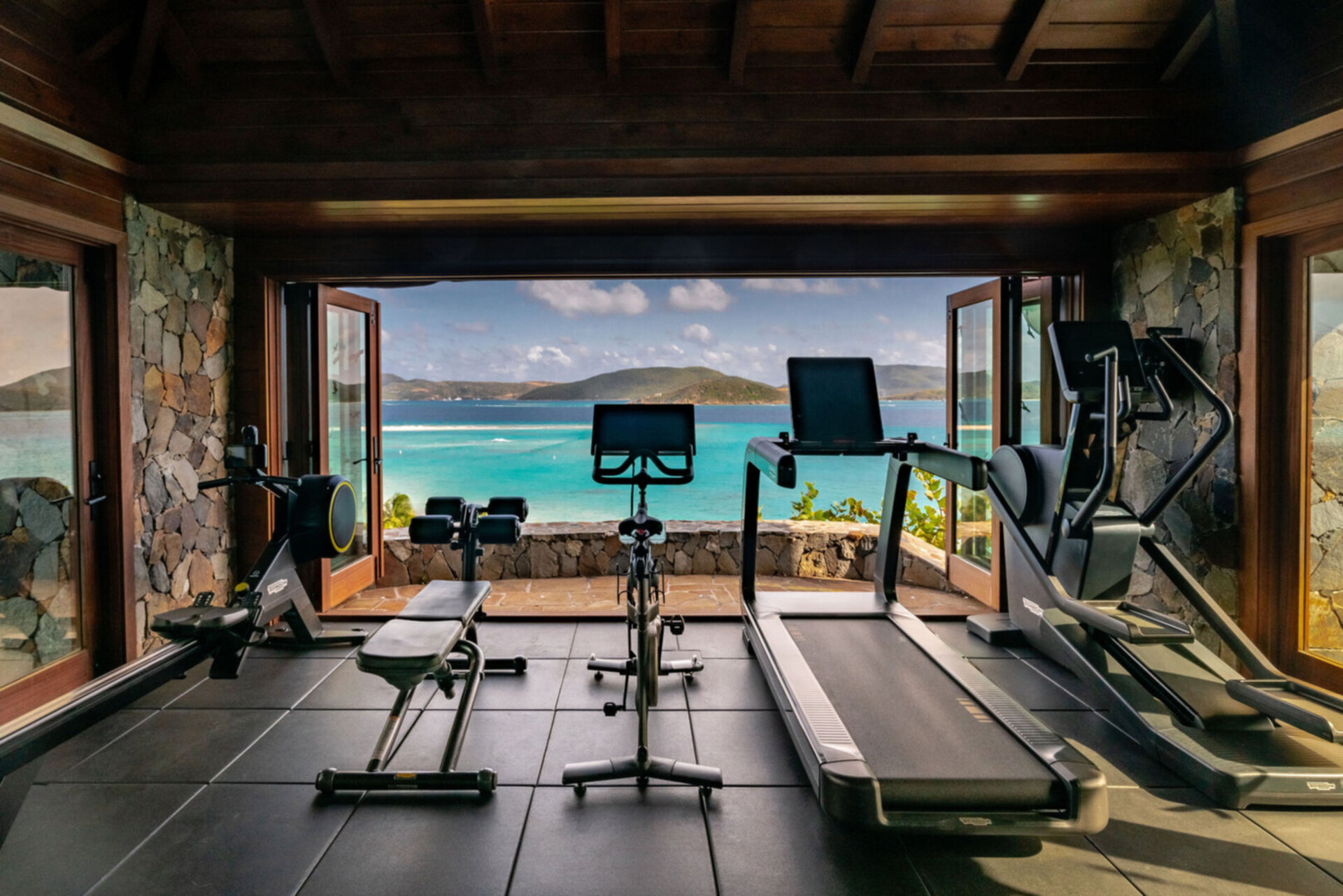 Oceanfront Hideaway 1010
