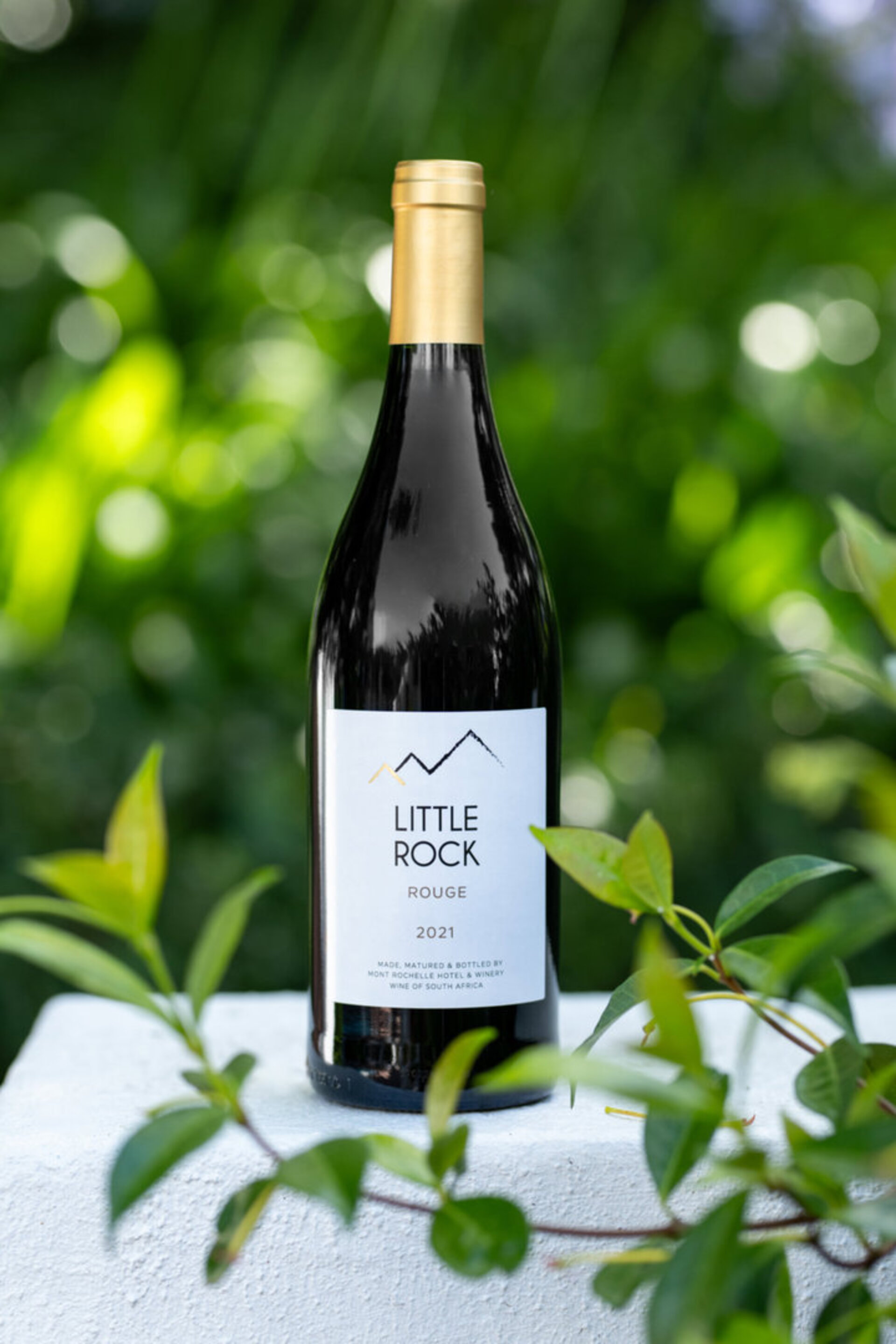 Elegant Merlot Room with Captivating Panoramas 1038