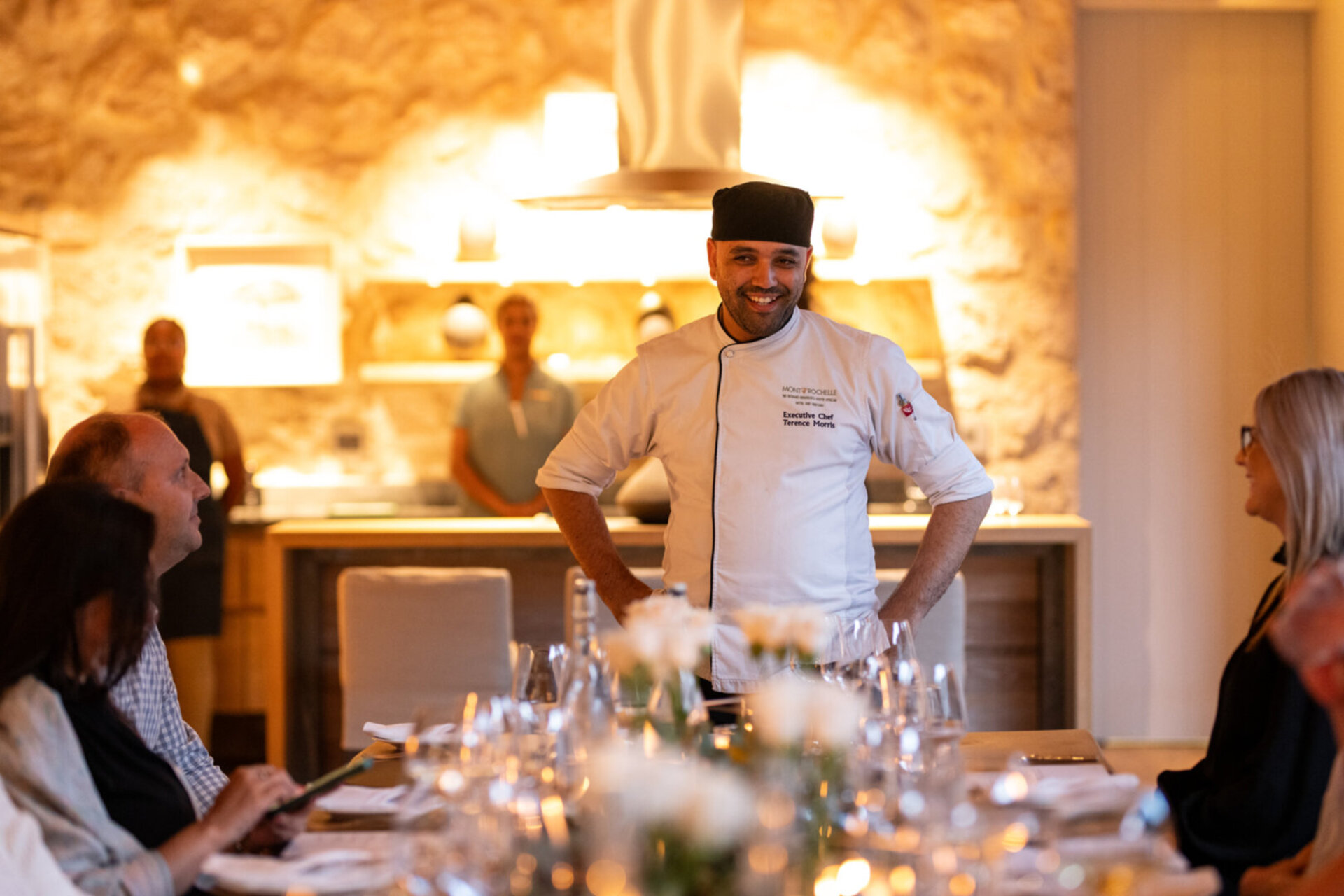 Chardonnay Room 1 with Manor Views 1044
