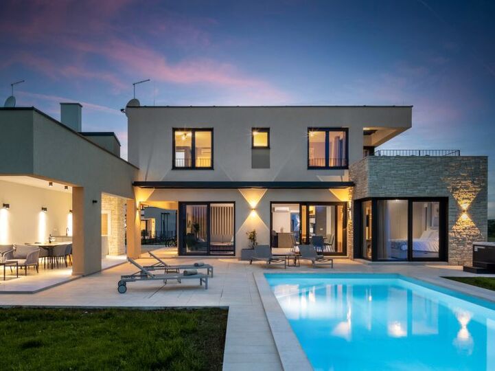 Elegant 4 Bedroom Home in Nova Vas, 1298, Nova Vas, Croatia