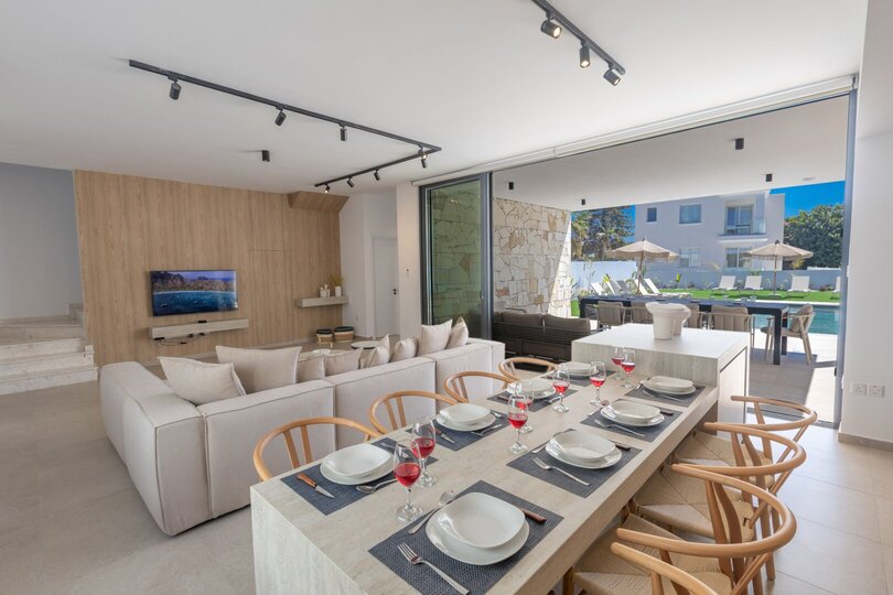 Family-Friendly Villa with Pool, Ayia Napa Villa 1370