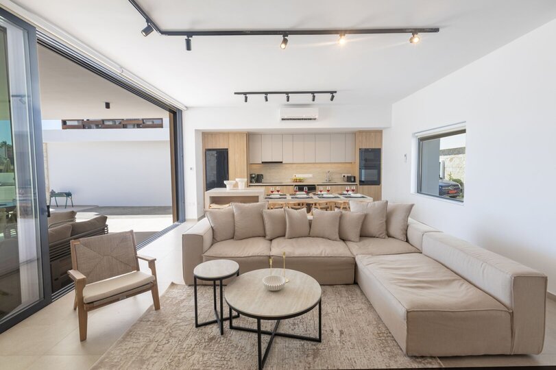 Family-Friendly Villa with Pool, Ayia Napa Villa 1370