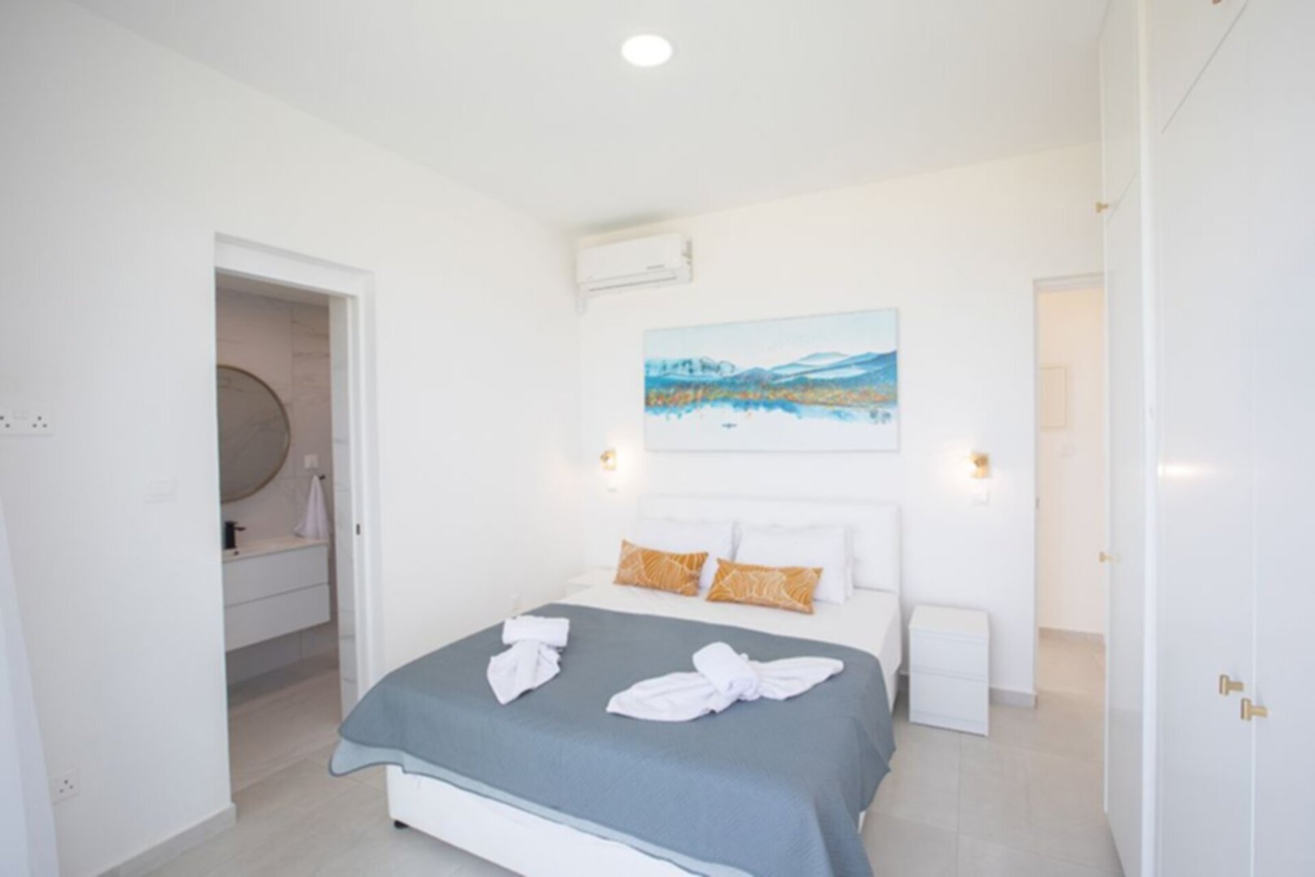 Contemporary Villa with Jacuzzi and BBQ Area, Protaras Villa 1027