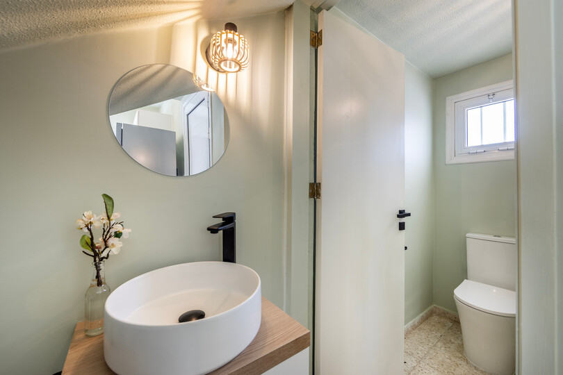 5 Star Oneiro Seaside Villa – Peaceful Coastal Living in Pervolia