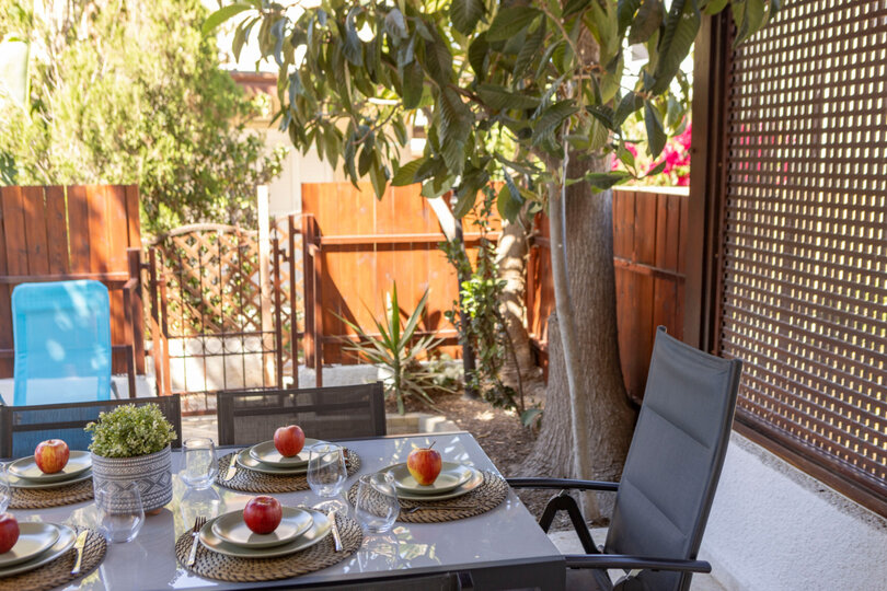 5 Star Oneiro Seaside Villa – Peaceful Coastal Living in Pervolia