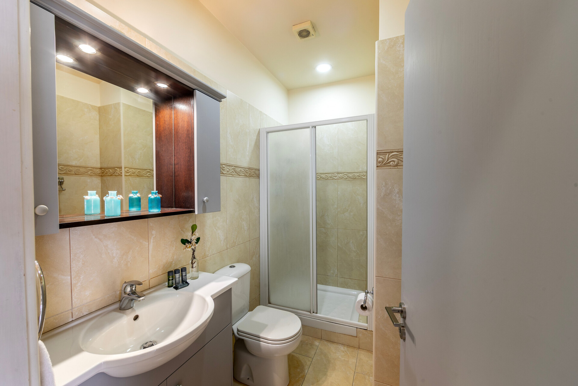 5 Star Eftyhia Beachfront Suite – Stylish Seafront Escape in Larnaca
