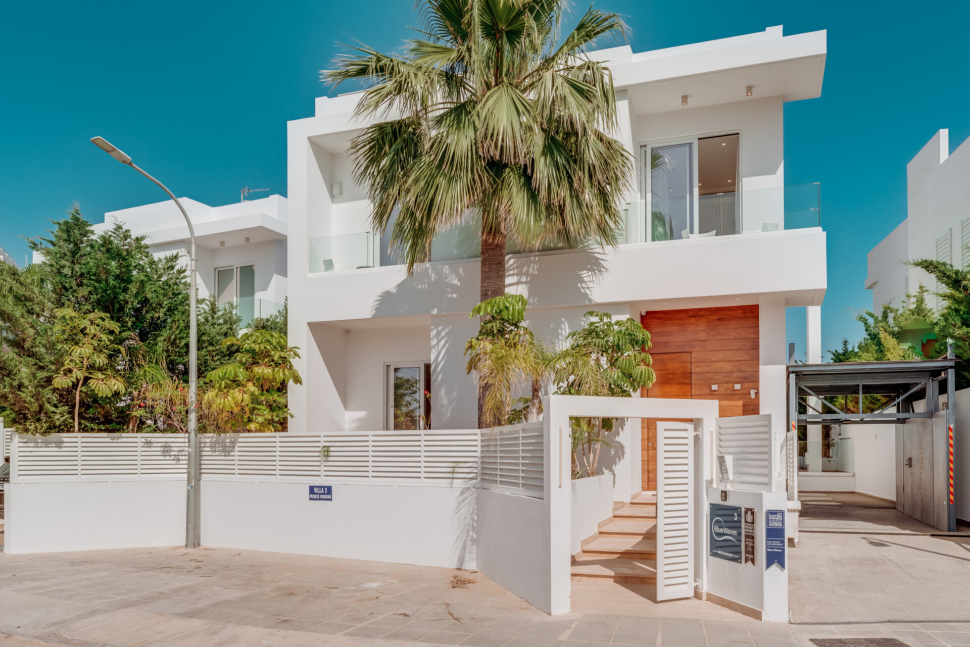 5 Star Villa Blue Waves Protaras Beachfront 3 - Beachfront Escape