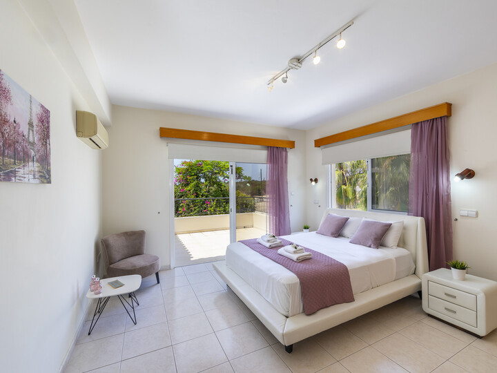 5 Star Villa Pervolia Nirides Seaside Mansion - Grand Family Retreat