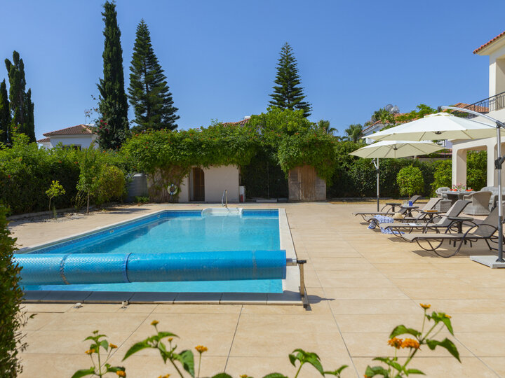 5 Star Villa Pervolia Nirides Seaside Mansion - Grand Family Retreat