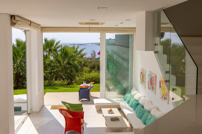 5 Star Villa AleMar Seafront - Designer Coastal Elegance
