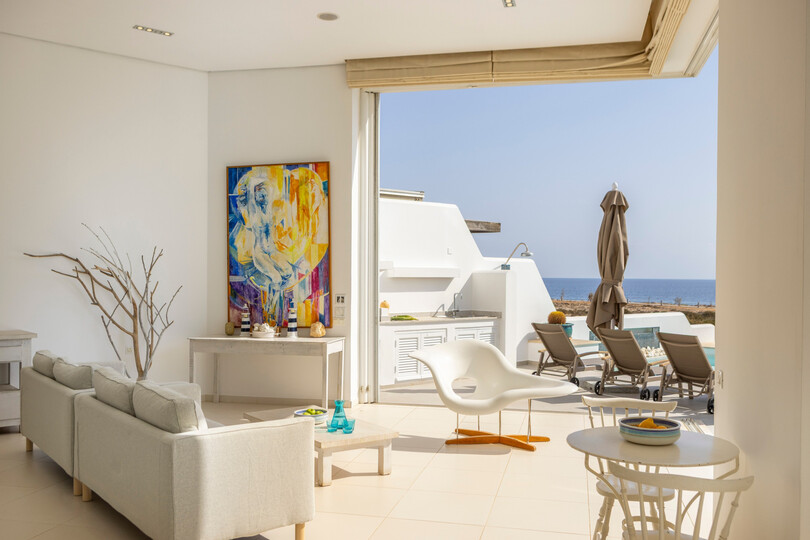 5 Star Villa AleMar Seafront - Designer Coastal Elegance