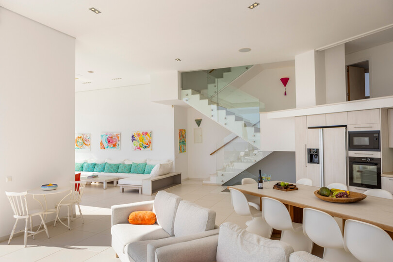 5 Star Villa AleMar Seafront - Designer Coastal Elegance