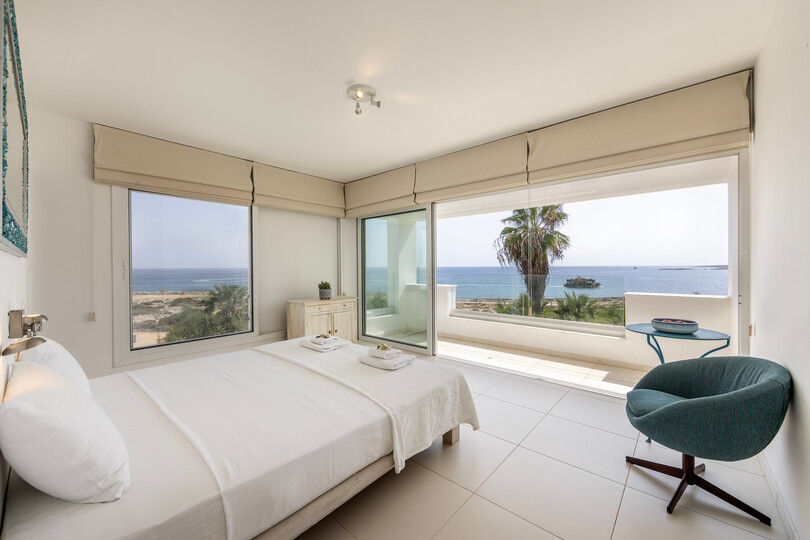 5 Star Villa AleMar Seafront - Designer Coastal Elegance