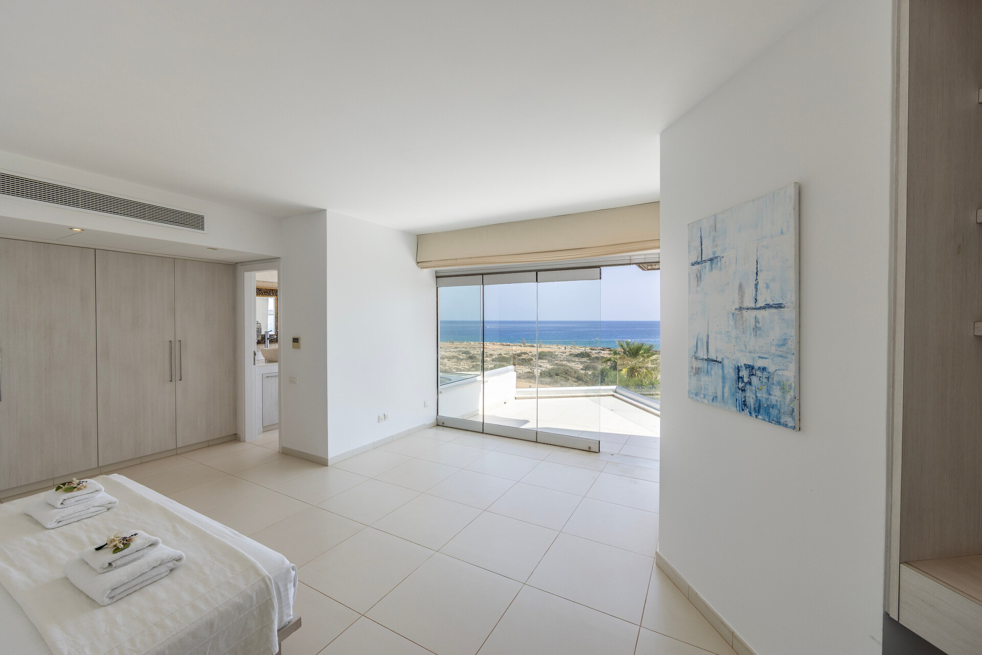 5 Star Villa AleMar Seafront - Designer Coastal Elegance
