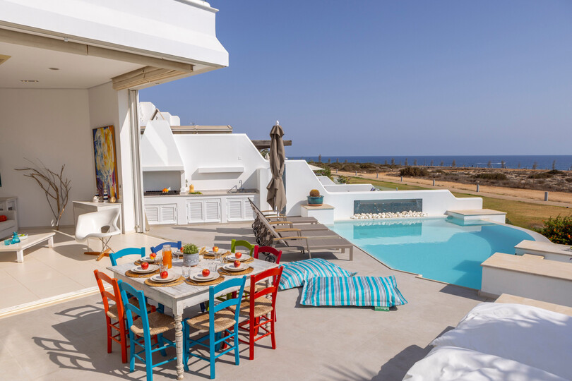 5 Star Villa AleMar Seafront - Designer Coastal Elegance