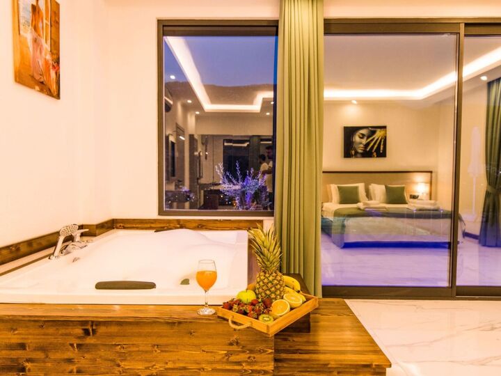 3-Bed House with Private Pool in Kas, Sleeps 6, 1092