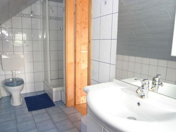 Charming 3-Bed Apartment in Deutschlandsberg, Sleeps 6, 1118