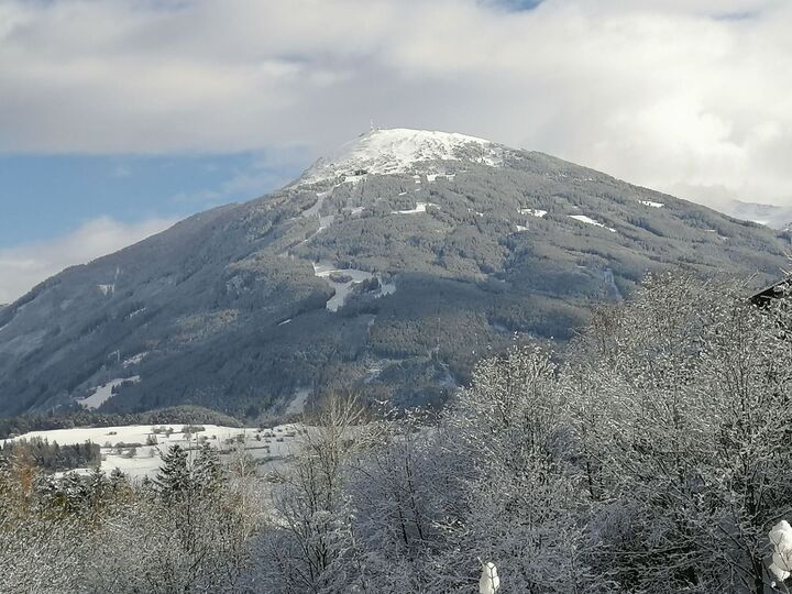 2-Bed Apartment in Innsbruck-Land, Sleeps 4, 1293