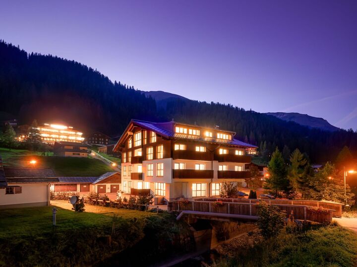 3-Bed Apartment in Bludenz, Sleeps 10, 1027