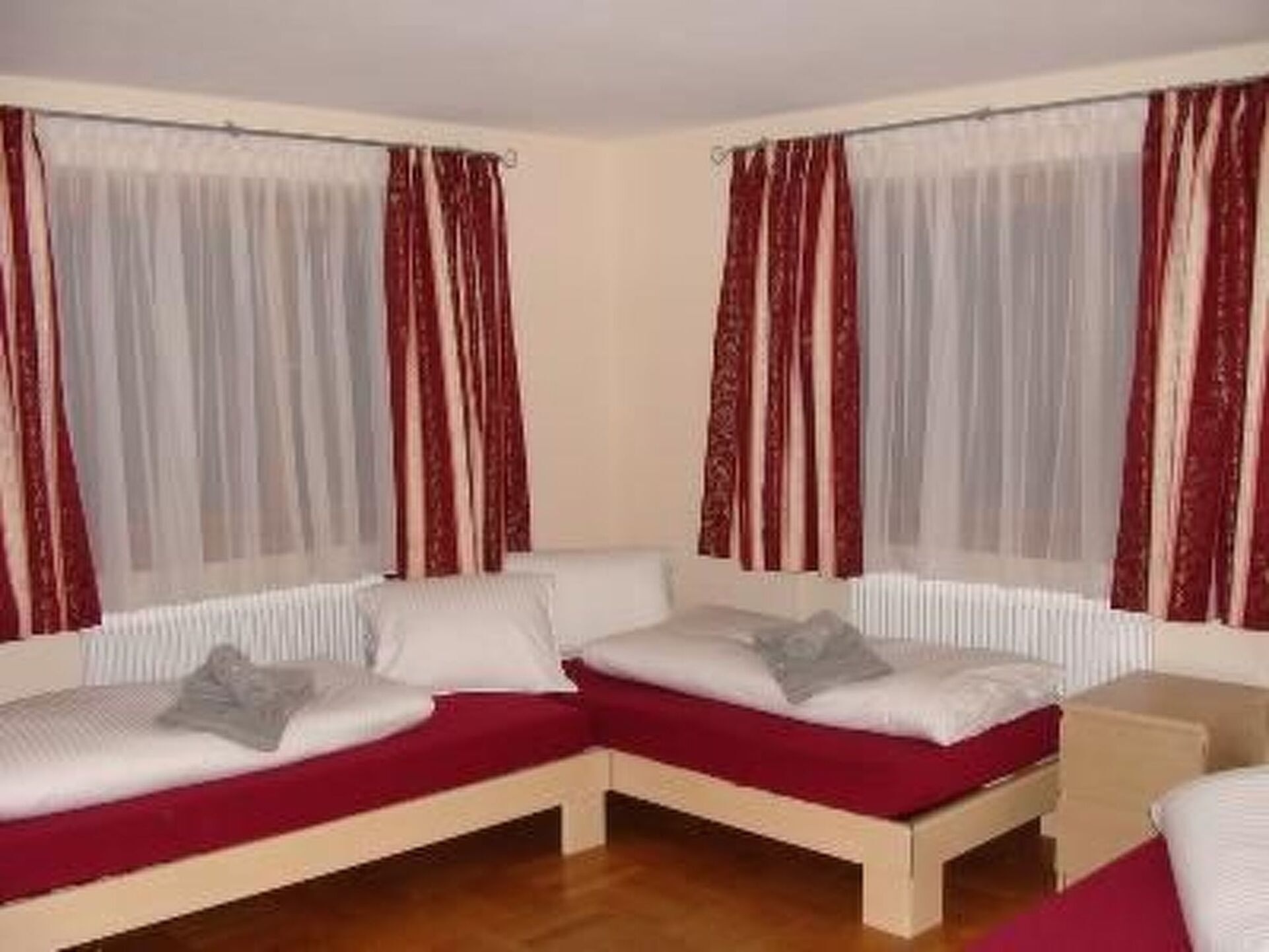 Sumptuous 5-Bed Apartment in Bludenz, Sleeps 11, 1052