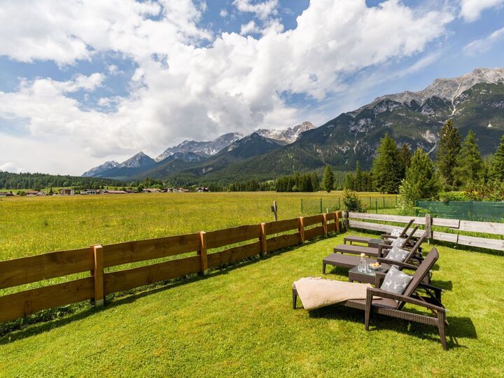 1-Bed Apartment in Innsbruck-Land, Sleeps 3, 1146