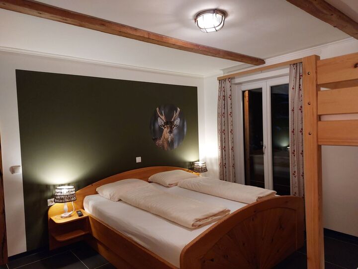 6-Bed Apartment in Tamsweg, Sleeps 14, 1120