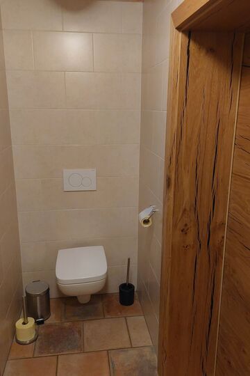 6-Bed Apartment in Tamsweg, Sleeps 14, 1120