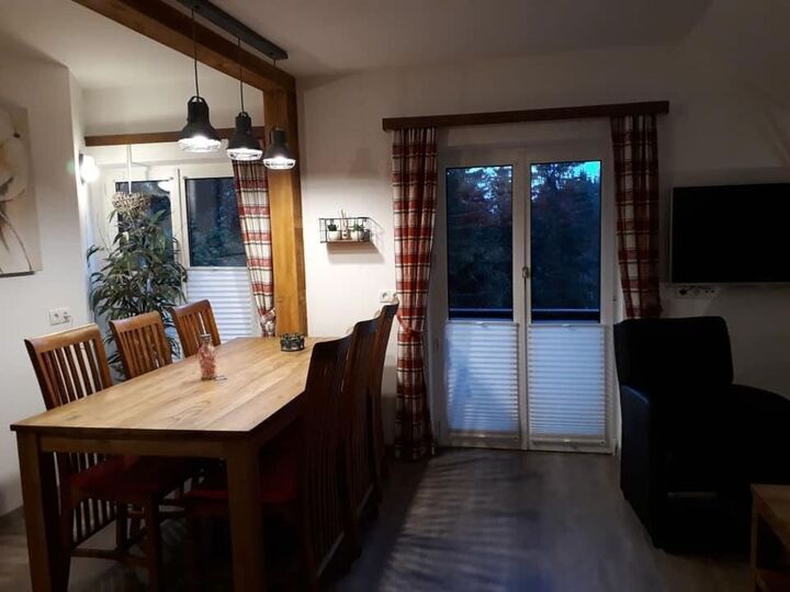 6-Bed Apartment in Tamsweg, Sleeps 14, 1120