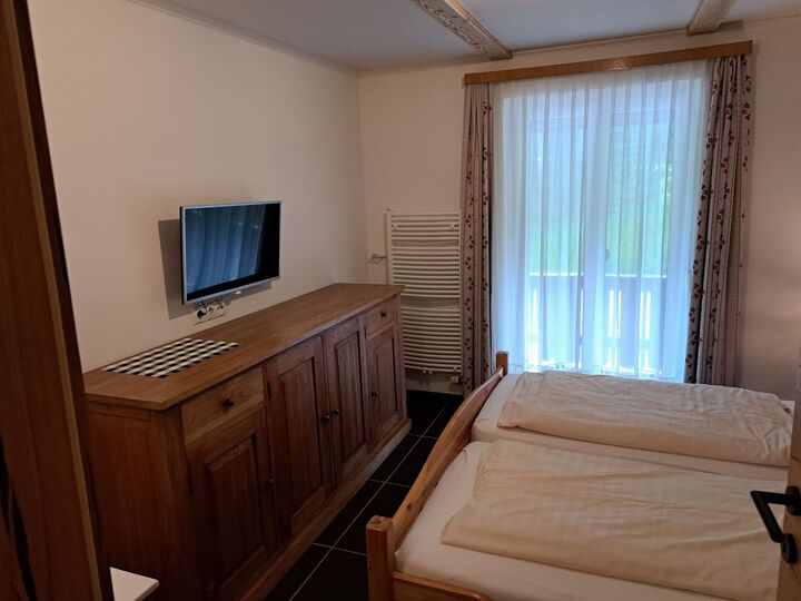 3-Bed Apartment in Tamsweg, Sleeps 8, 1113